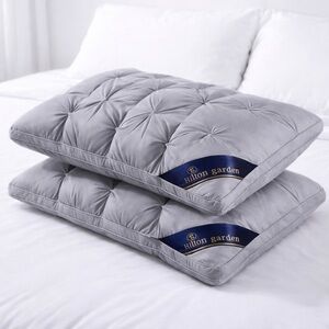 New! Hilton garden grey Pillow Set